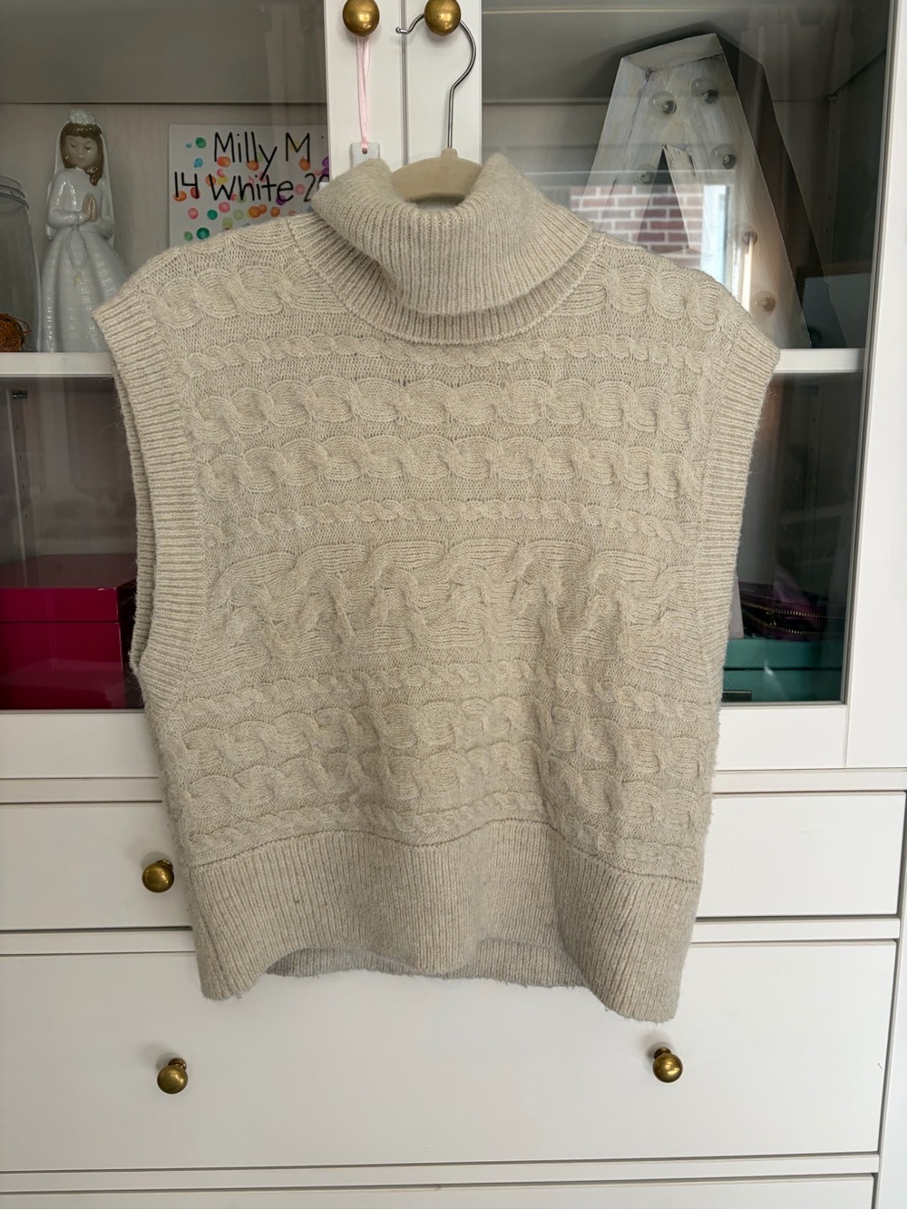 Old Navy Cream Cable Knit Sleeveless Turtleneck Sweater Vest